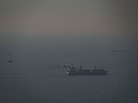 В Ормузском проливе атакован танкер