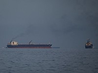 Иран пригрозил южнокорейской Sinokor "юридическими мерами" за "нарушения в Ормузском проливе" Иран пригрозил южнокорейской Sinokor "юридическими мерами" за "нарушения в Ормузском проливе"