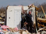 Разрушенный в результате торнадо дом в Харрисбурге (штат Иллинойс), 29 февраля 2012 г.