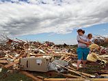 Торнадо в США: младенец найден в поле в 16 километрах от дома