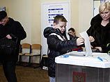 По словам главы российской центральной избирательной комиссии Владимира Чурова, после подсчета 14,53% протоколов, Владимир Путин набирает 61,73% голосов избирателей