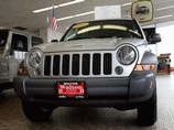 Chrysler отзывает в разных странах 266 тысяч кроссоверов Jeep Liberty