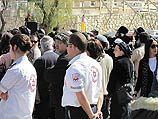 Десяткам людей потребовалась помощь врачей во время похорон жертв теракта в Тулузе  