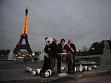Париж. Час Земли. 31 марта 2012 года