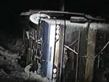 В Аргентине пассажирский автобус рухнул в овраг