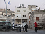 Ситуация вокруг так называемого "Дома Махпелы" в Хевроне остается одной из главных тем ведущих израильских СМИ