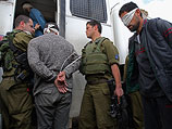 Предотвращен теракт: солдаты задержали двух палестинцев с бомбами