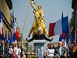 Марин Ле Пен на праздновании Первомая в 2011 году