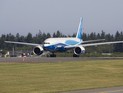 В аэропорту Новосибирска прилетевший из Амстердама Boeing врезался в световую опору