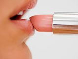 Портман пожертвует фонду свои доходы от рекламы помады Rouge Dior Nude Gr&#232;ge Lipstick #169