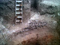 Вандалы требуют "уважать мертвых" и мешают раскопкам гигантской печи Византийского периода