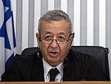 Сегодня, 28 мая, вице-президенту Высшего суда справедливости Элиэзеру Ривлину исполнилось 70 лет. Юбилей он встретил на рабочем месте, вынеся последнее решение в качестве судьи БАГАЦ