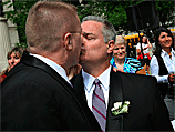 Консервативные раввины разработали ритуалы для однополых браков
