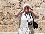 Жара в Израиле: минздрав рекомендует воздержаться от выхода на улицу