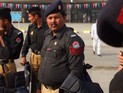 Диета или увольнение: пакистанским полицейским приказано похудеть
