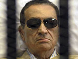 Хусни Мубарак во время оглашения приговора. 2 июня 2012 года