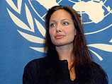 Всемирный день беженца: Анджелина Джоли жертвует $100.000 сирийцам, лишенным крова