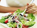 Ученые США: жирные приправы к салатам более полезны, чем низкокалорийные 