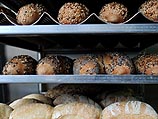 Хлеб дорожает, другие товары должны подешеветь - минфин отменил пошлины