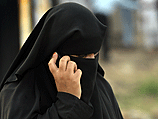 Мусульманка кусала и била полицейских, попросивших ее открыть лицо 