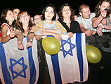 В Израиль прибыли большие группы репатриантов из Англии и США