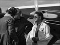 Писатель и летчик Ричард Бах тяжело ранен в результате авиакатастрофы