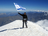 Израильский альпинист Надав Бен-Йегуда, спасший турка на Эвересте, покорил Казбек