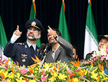 Президент Ирана Махмуд Ахмадинеджад на военном параде. Тегеран, 2008-й год