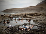 Природные ванны около Мертвого моря
