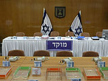 Опрос: виртуальная партия Ливни-Ольмерта-Лапида может победить "Ликуд"