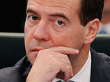 Петербуржцы приветствовали Дмитрия Медведева "неприличными жестами"