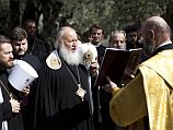 Патриарх Кирилл посетил церковь Рождества и встретился с Махмудом Аббасом