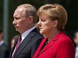 Путин упрекнул Меркель в поддержке "антисемиток" Pussy Riot