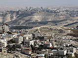 Как полагает британский The Economist, решение израильского правительства о возведении тысяч единиц жилья между Восточным Иерусалимом и Маале-Адумим приведет к беспрецедентной политической изоляции Израиля