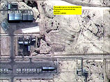 База "Неватим". Слева снимок, полученный российским КА "Канопус-В"  осенью 2012 года. Справа: снимок, представленный в геоинтерфейсе Google Earth (датирован 30 мая 2011 года)