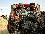Боевики "Талибана" похитили и расстреляли более 20 пакистанских военных
