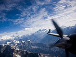 Во французских Альпах разбился самолет: 5 человек погибли
