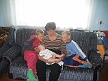 Ирина с детьми и внуком