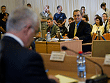 Эхуд Барак дает показания комиссии Тиркеля