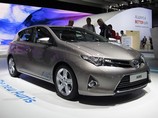 В Израиле началась продажа нового хэтчбека Toyota Auris в бензиновой и гибридной версиях