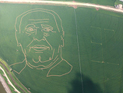 Кибуцники подарили Шимону Пересу портрет площадью 25 гектаров