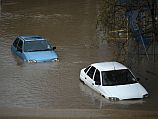 Наводнение в Афинах: метро закрыто, автомобили смыты водой
