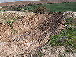 Негев: искатели сокровищ разрушили бульдозером древний курган 