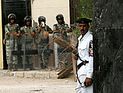 Египетские солдаты переодеваются, чтобы их не путали с боевиками