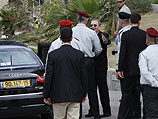 На военной базе "Кирия" состоялась церемония вступления в должность нового министра обороны Израиля Моше ("Боги") Яалона