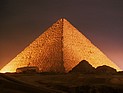 Российские туристы залезли на пирамиду Хеопса после пяти часов в гробнице фараона