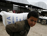 UNRWA прекратило раздачу продовольствия в секторе Газы из опасения за жизни сотрудников