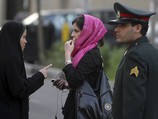 Прецедентное решение иранского суда: нарушителей накажут ношением женской одежды  