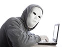 Лидер хакерской группы Anonymous UK обвиняется в изнасилованиях 