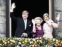 Королева Нидерландов Беатрикс официально передала корону своему сыну